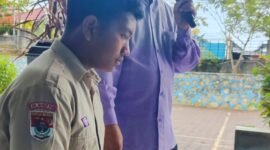 Ustadz Harwan Abdul Latif terapis kesehatan Islami Thibun Nabawi memperkenalkan metode sederhana yang bisa diterapkan siswa untuk meredam emosi negatif.