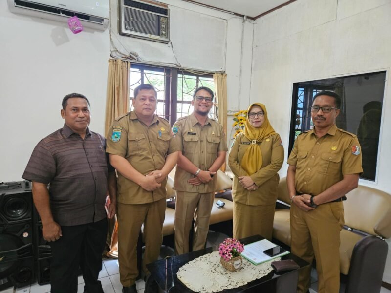 Dinas Perkebunan Fakfak melibatkan Bapenda Fakfak guna melakukan penarikan retribusi berjalan transparan, efektif, efisien dan terintegrasi lintas sektor.