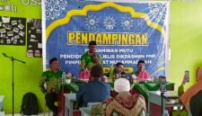 Sekretaris Pimpinan Wilayah Muhammadiyah Papua Barat Syamsul Inay saat membuka kegiatan pendampingan penjaminan mutu Pendidikan Majelis Dikdasmen PNF Pimpinan Pusat Muhamadiyah yang berlangsung di MTs Muhammadiyah Fakfak.